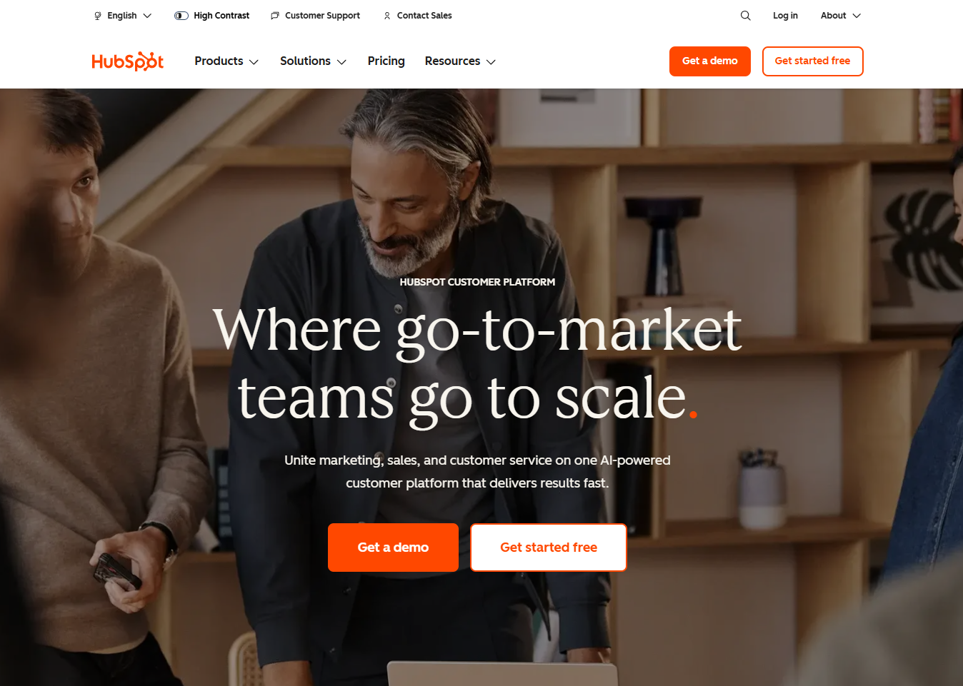 HubSpot homepage, a CRM for inbound marketing and relationship management.